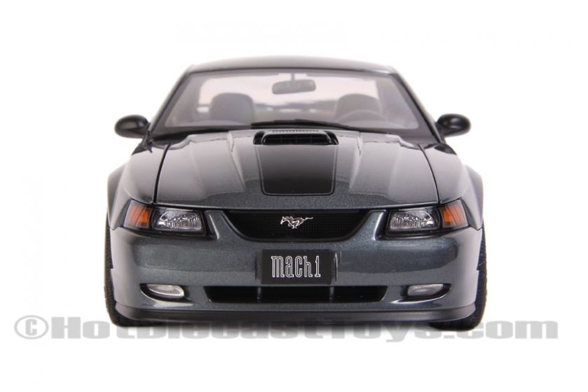 AUTOart Ford Mustang Mach1 118 Grey 2004 Fourth Gen  