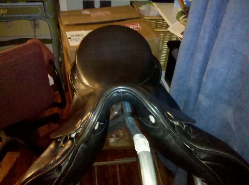 17 Albion Style Dressage Saddle  