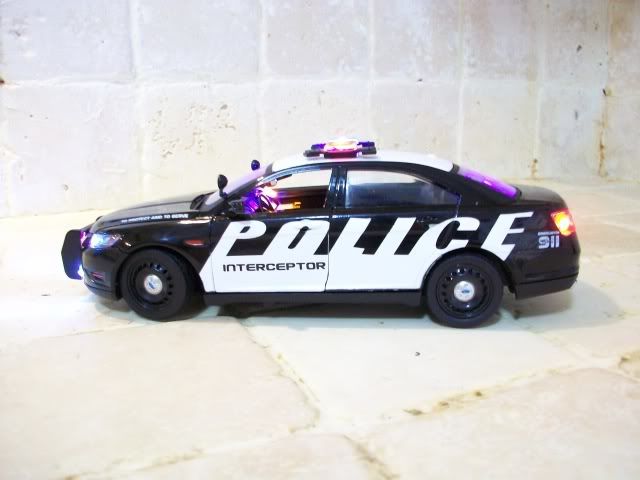 24 Ford TAURUS 2012 POLICE Concept PURSUIT Ut Custom LIT Lights RaRe 