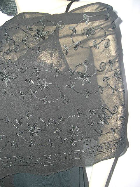 VALERIE STEVENS BLACK EMBROIDERED SCARF WRAP NWT$30  