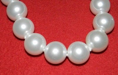 KENNETH LANE White Jumbo Faux Pearl Strand Necklace 18 NEW Jewelry 