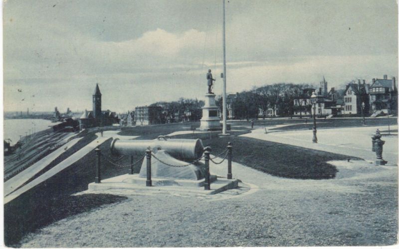 Juneau Park Cannon Statues Milwaukee WI 1912 Postcard  