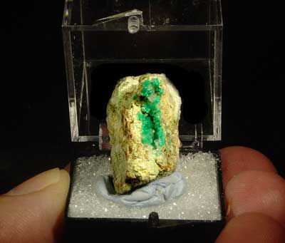 Rare Green DIOPTASE Crystals Christmas Mine AZ  