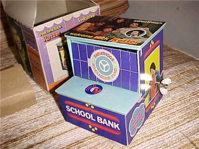 WELCOME BACK KOTTER SWEATHOGS ACTION BANK WIND UP NMIB FLEETWOOD TOYS 