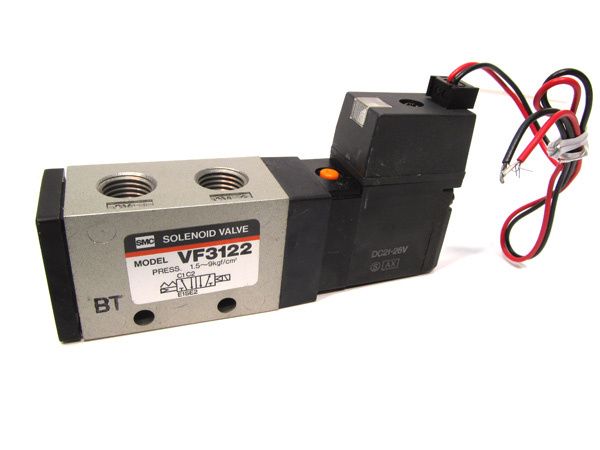 SMC Solenoid Valve VF3122 1.5~9kgf/cm2 DC21 26V  