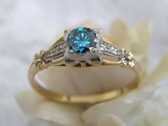 ANTIQUE VINTAGE BLUE DIAMOND 14KT WG/YG FILIGREE ENGAGEMENT DECO RING 