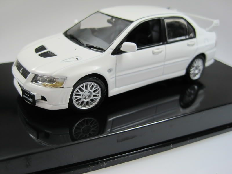 Mitsubishi Lancer evo evolution VII   Autoart 1/43  