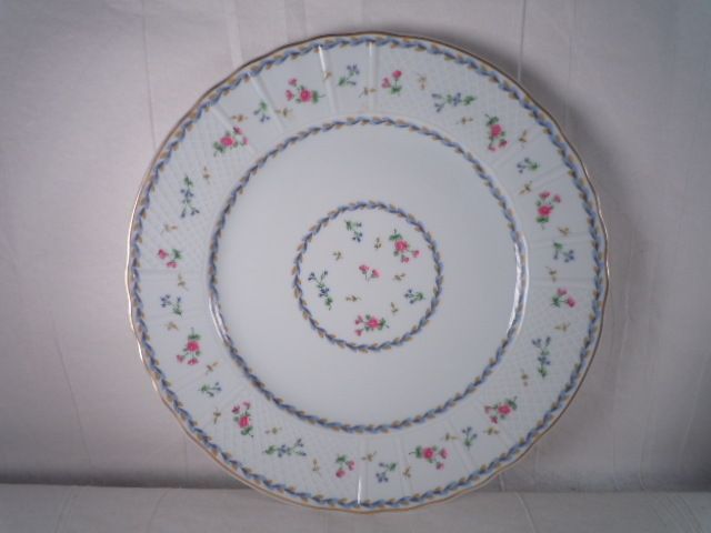 Bernardaud Artois Bleu Dinner Plate 10 3/8 Limoges France  