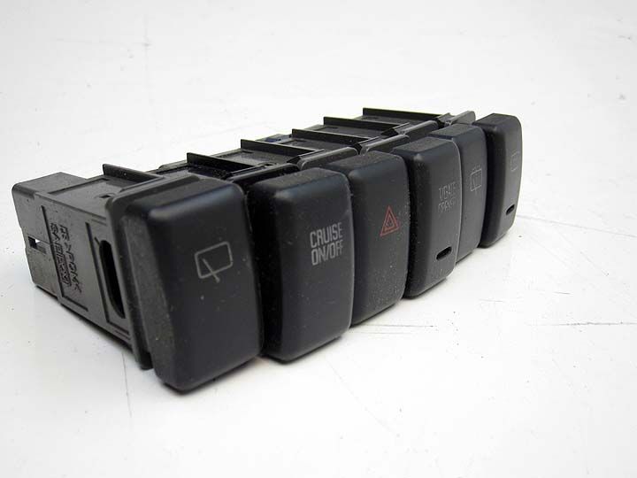 98   2002 ISUZU RODEO DASH SWITCH WIPER DEFROST T/GATE  