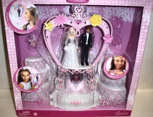 2006 BARBIE EVERY GIRLS DREAM WEDDING CAKE PLAYSET NEW  