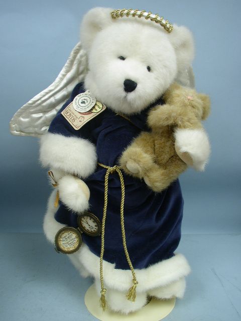 Celeste Angeltrust w/Hope by Boyds Bears 2001 Retired  