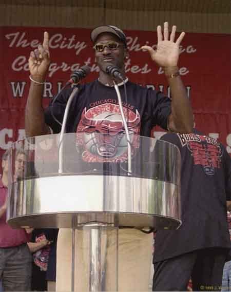 MICHAEL JORDAN 6 CHAMPIONSHIPS CHICAGO BULLS HOF PHOTO  