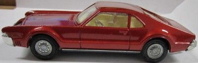 CORGI 276 OLDSMOBILE TORONADO WITH GOLDEN JACKS WITH BOX  