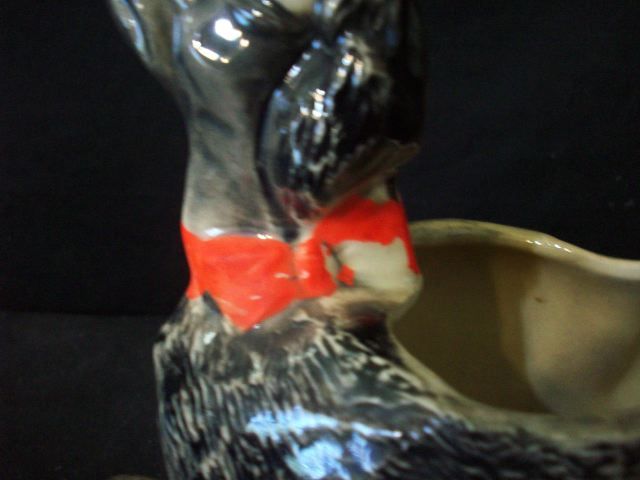 MCCOY VINTAGE BLACK POODLE WITH RED BOW PLANTER #C389  