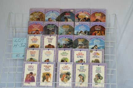 Lot of Harlequin Romance Novels   Silhouette  