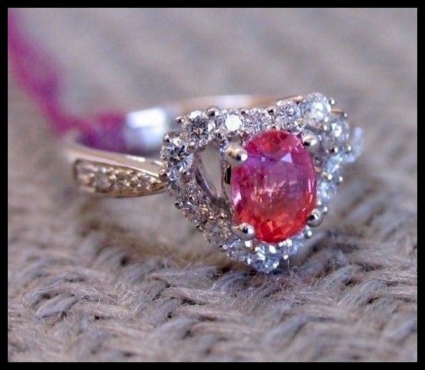 NATURAL PADPARADSCHA SAPPHIRE & DIAMOND RING (18K WHITE GOLD)  