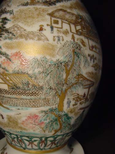 HUGE SIGNED JAPANESE PORCELAIN VASE c. 1870  