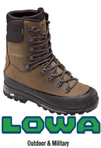 LOWA HUNTER GTX EXTREME GORETEX LINED BOOTS  