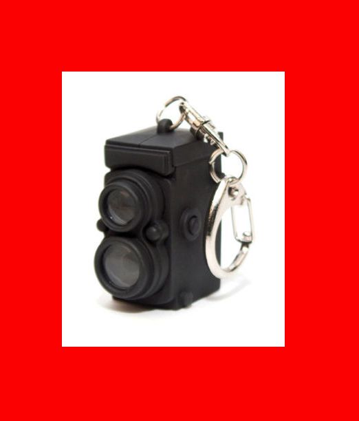 KIKKERLAND VINTAGE 120MM CAMERA LED KEYCHAIN FAVOR GIFT 612615045538 