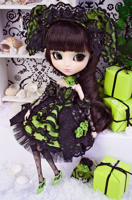 Pullip Dolls 2010 Carnival Chloi Limited Edition Doll  