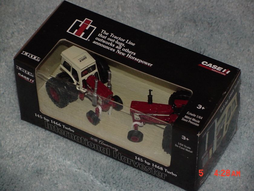 ERTL 1/64 IH INTERNATIONAL HARVESTER 1466 AND 1468 40TH ANNIVERSARY 