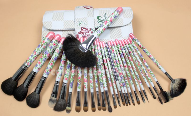 26 pc Classical Flower printed handle Make up Brush set  