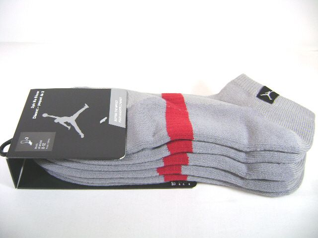 427416 070 JORDAN 3 PACK NO SHOW SOCKS GREY/RED  