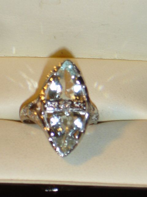 18K W/G Aquamarines DIAMOND ART DECO RING 1920  