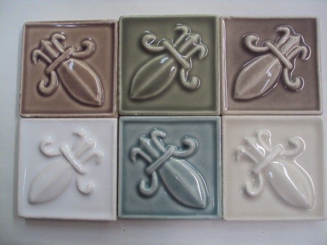 10 JEFFREY CT. 2 x 2 FLEUR DE LIS ACCENT DECO TILE  