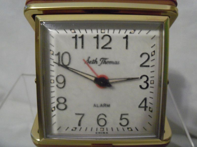 Seth Thomas Travel Wind Up Alarm Clock   NEAT  