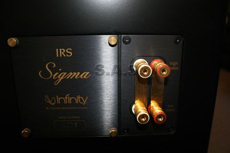 INFINITY IRS SIGMA SPEAKERS PAIR   200 HRS   PRISTINE, ORIGINAL 