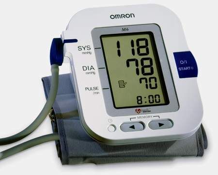 OMRON M6 COMFORT SFIGMOMANOMETRO MISURATORE PRESSIONE  